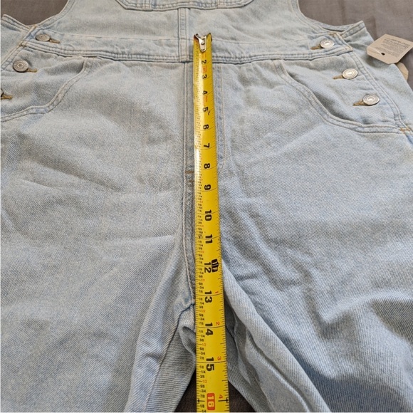 Levi's Loose Fit Overalls Jumpsuit Light Wash - Picture 3 of 9